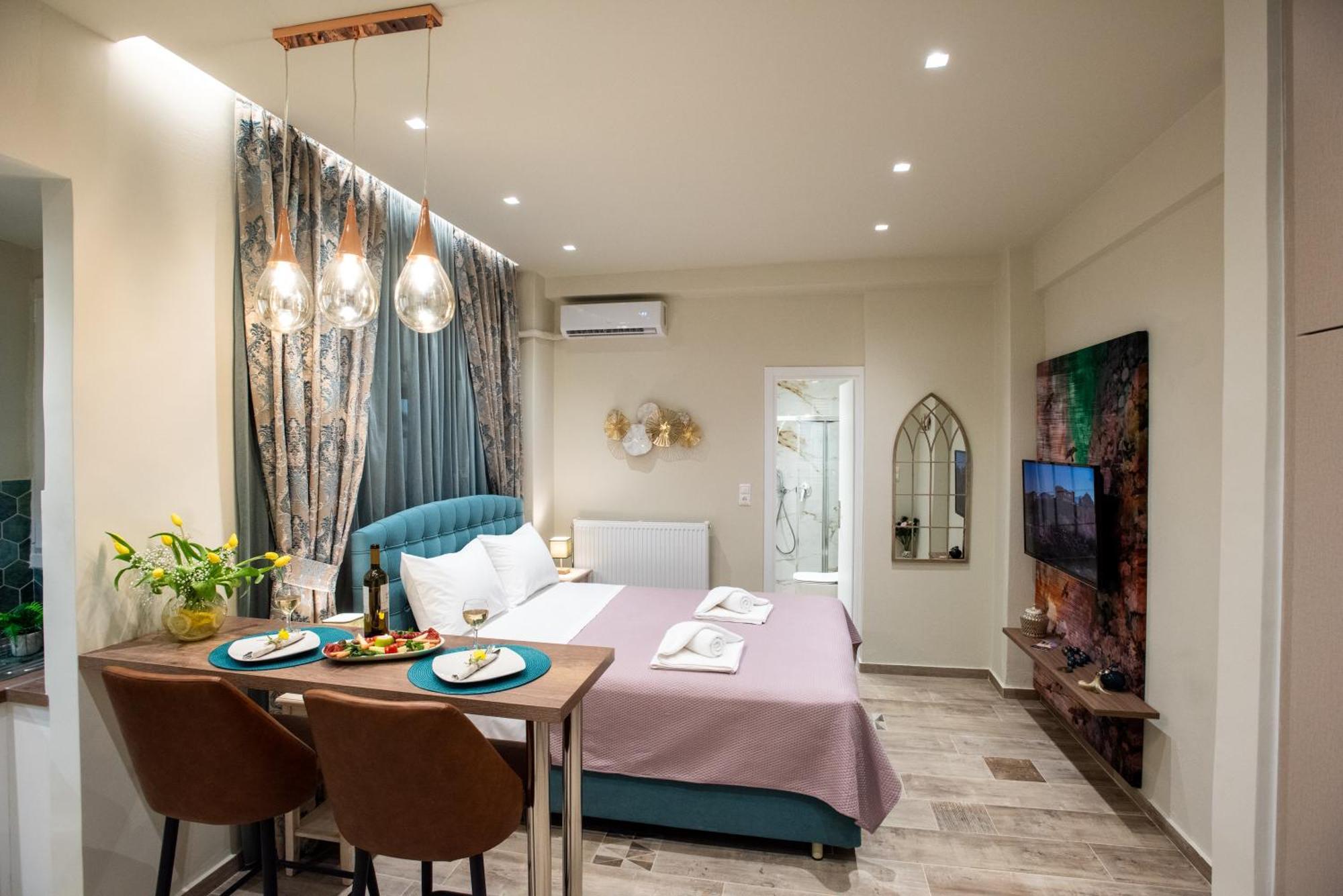 Blue Ark Romantic Studio Under Acropolis เอเธนส์ ภายนอก รูปภาพ