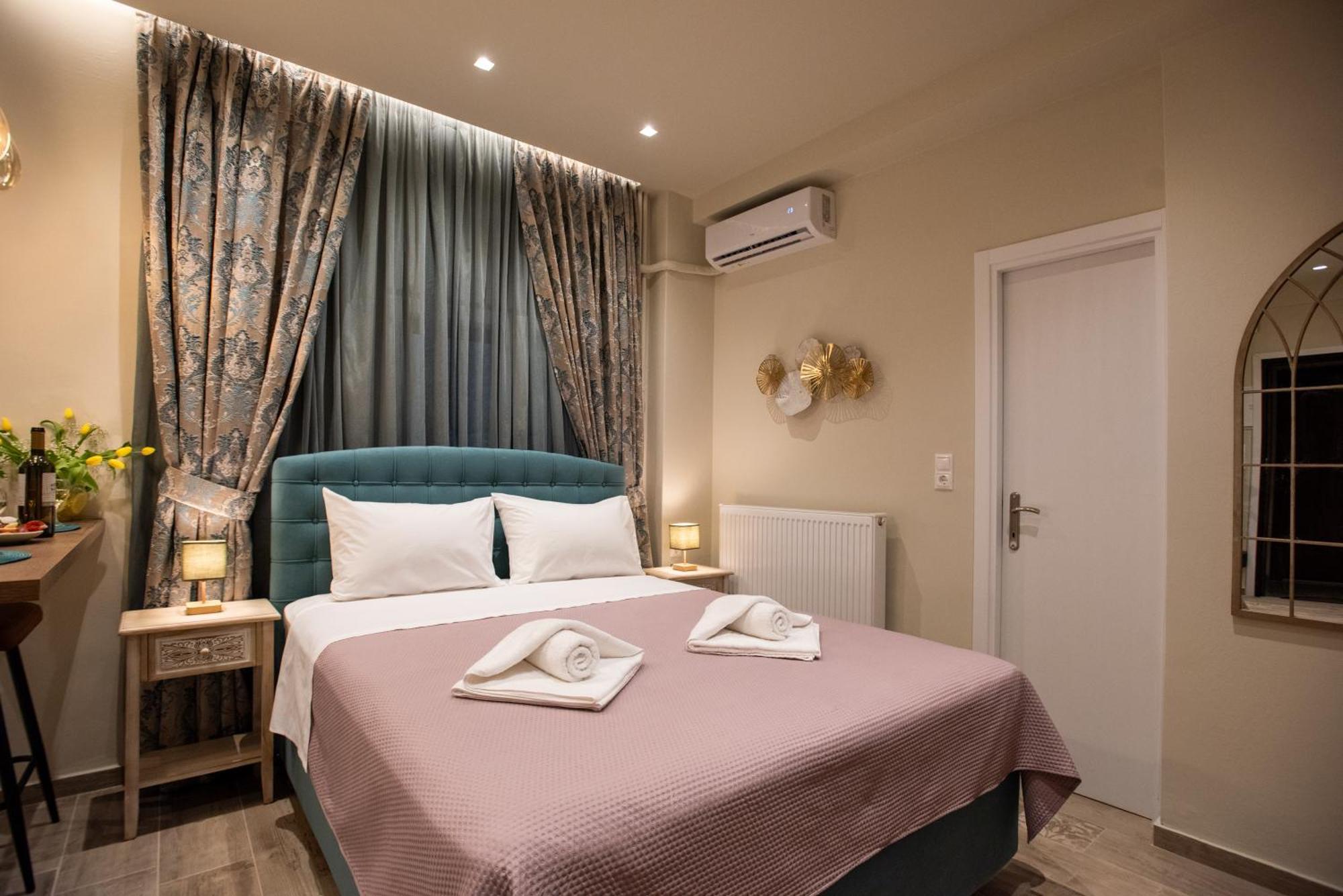 Blue Ark Romantic Studio Under Acropolis เอเธนส์ ภายนอก รูปภาพ
