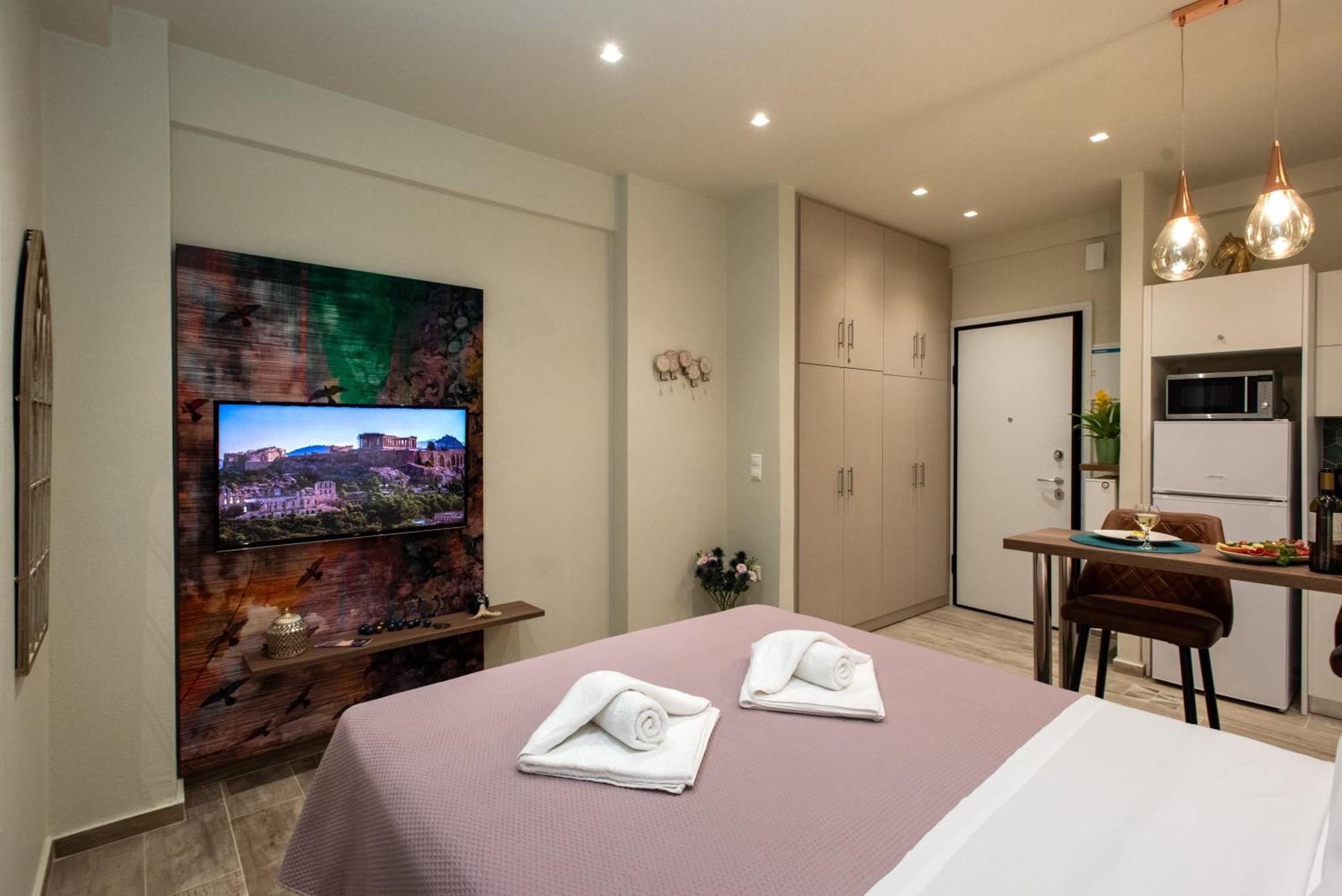 Blue Ark Romantic Studio Under Acropolis เอเธนส์ ภายนอก รูปภาพ