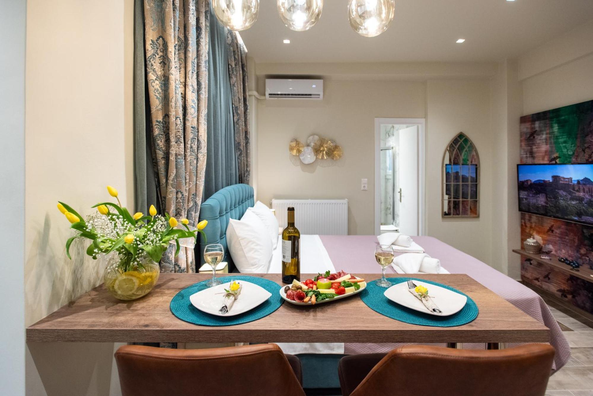Blue Ark Romantic Studio Under Acropolis เอเธนส์ ภายนอก รูปภาพ